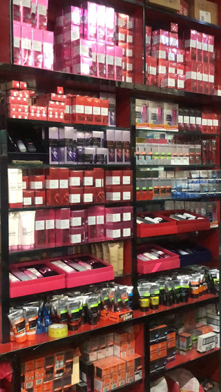 石嘴山雅詩(shī)蘭黛化妝品 值得信賴(lài) 蘭州志達(dá)昌商貿(mào)供應(yīng)